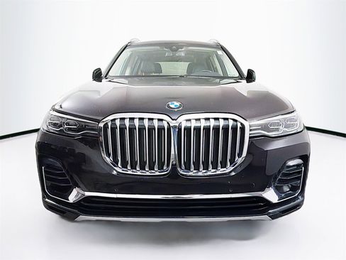 Used 2020 BMW X7 xDrive40i w/ Cold Weather Package image 2
