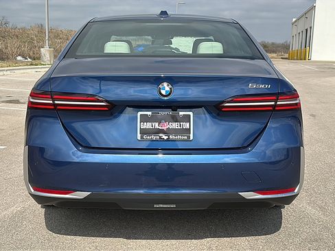 New 2025 BMW 530i w/ Premium Package image 8