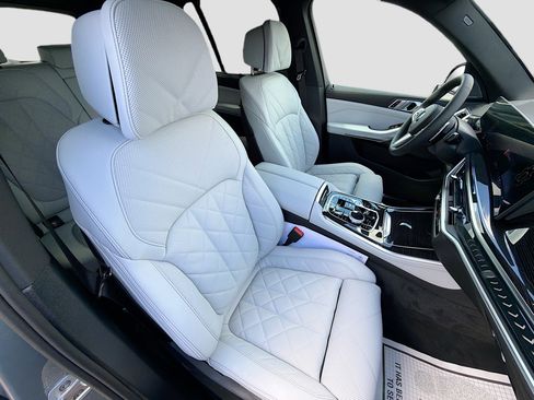 New 2026 BMW X5 xDrive40i w/ Executive Package image 15