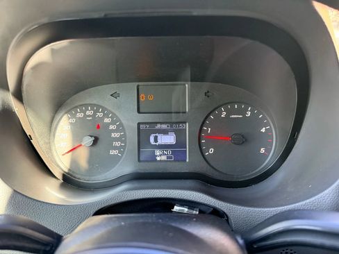 Used 2019 Mercedes-Benz Sprinter 144 image 21