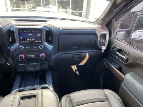 Used 2022 GMC Sierra 2500 Denali image 24