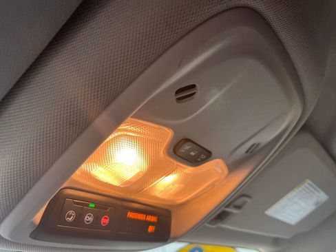 Used 2023 Buick Encore GX Select image 18