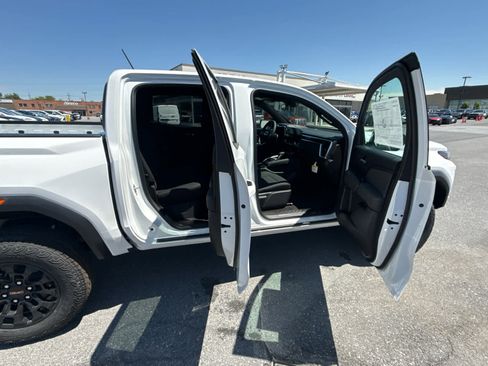New 2026 GMC Canyon Elevation AWD/4WD image 27