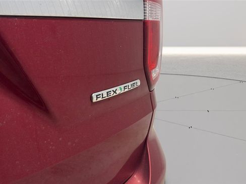 Used 2016 Ford Explorer XLT w/ Equipment Group 202A image 24