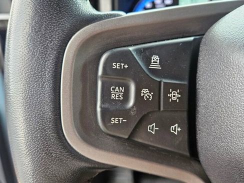 Used 2023 Ford Bronco Badlands image 28