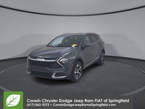 Used 2023 Kia Sportage EX AWD/4WD image 6
