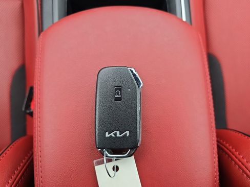 Used 2022 Kia K5 GT-Line w/ GT-Line FWD Premium Package image 12