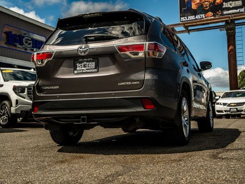 Used 2015 Toyota Highlander Limited Platinum AWD/4WD image 3