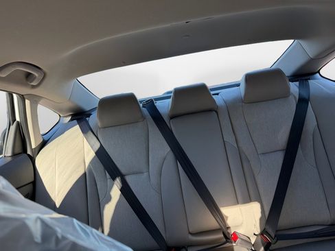 New 2025 Honda Accord SE image 12