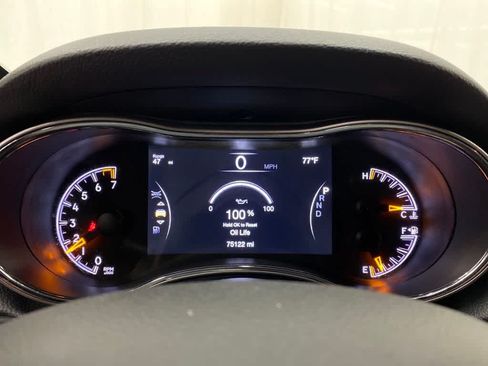 Used 2021 Jeep Grand Cherokee Laredo w/ Security & Convenience Group AWD/4WD image 25