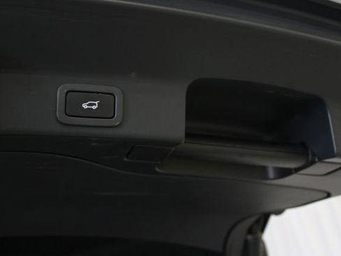 Used 2022 Jaguar F-PACE SVR AWD/4WD image 38