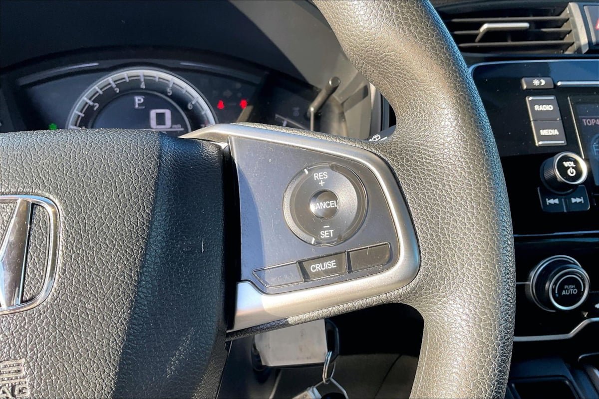 Used 2018 Honda CR-V LX image 19