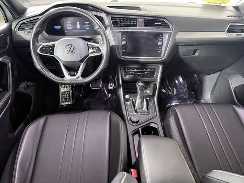 Used 2022 Volkswagen Tiguan SE R-Line AWD/4WD image 11