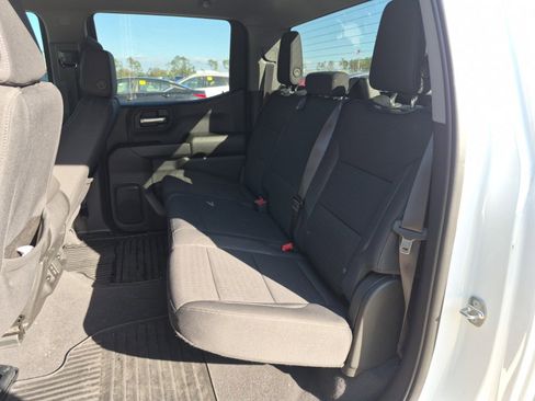 Used 2024 Chevrolet Silverado 1500 Custom image 14