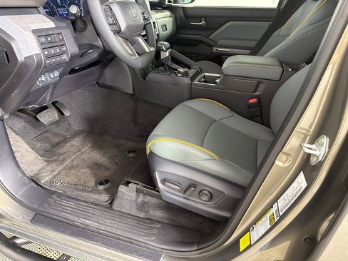 Used 2026 Toyota Tacoma 4x4 Double Cab Hybrid image 9