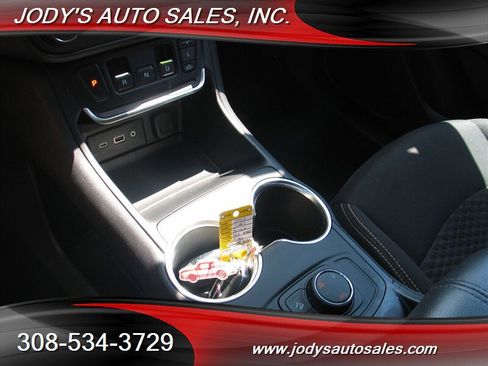 Used 2020 GMC Terrain SLE w/ Elevation Edition AWD/4WD image 20