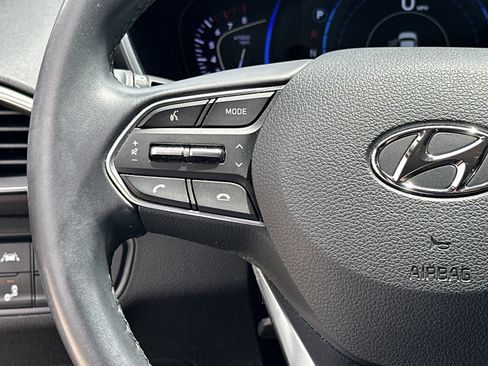 Used 2019 Hyundai Santa Fe Limited FWD image 17
