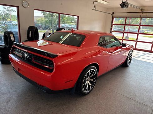 Used 2021 Dodge Challenger R/T Scat Pack w/ Dynamics Package RWD image 43