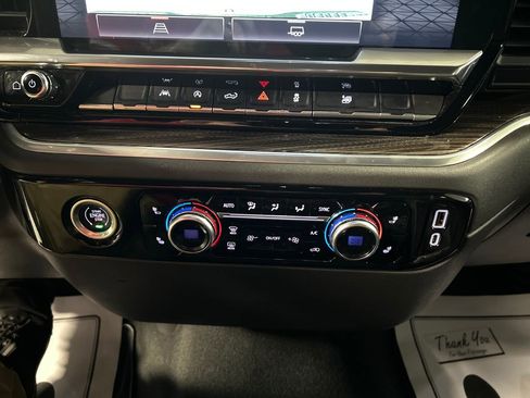 Used 2022 GMC Sierra 1500 Elevation image 18