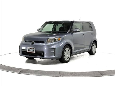 Used 2012 Scion xB image 3
