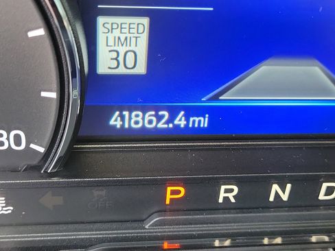 Used 2021 Ford Escape SE w/ Convenience Package image 30