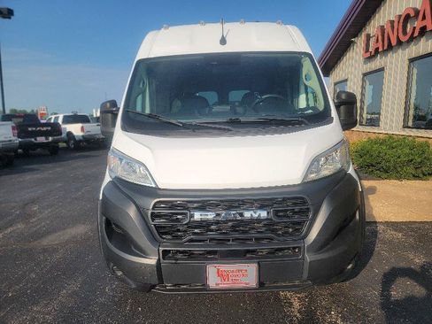 Used 2023 RAM ProMaster 2500 FWD image 2