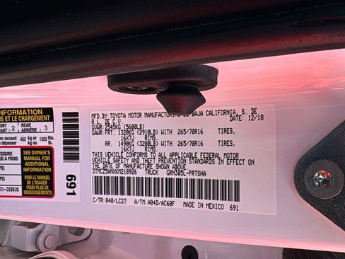 Used 2019 Toyota Tacoma TRD Off-Road image 25