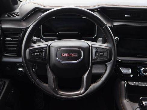 Used 2024 GMC Sierra 1500 AT4 w/ Technology Package AWD/4WD image 41