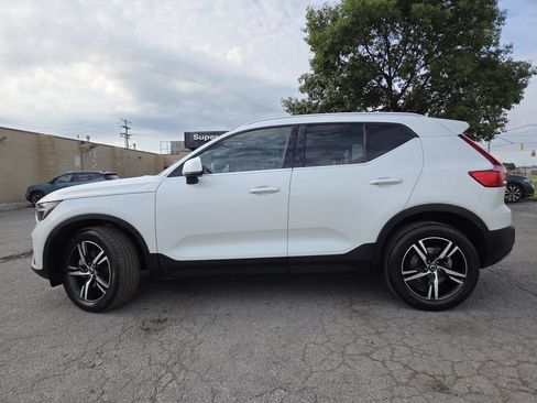 Used 2024 Volvo XC40 B5 Core AWD/4WD image 19