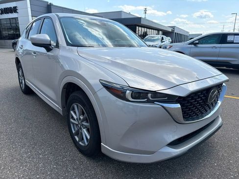 Used 2025 MAZDA CX-5 AWD 2.5 S w/ Select Package image 4