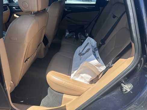 Used 2019 Porsche Macan AWD/4WD image 12
