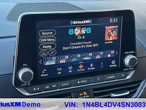 Used 2025 Nissan Altima 2.5 SV FWD image 32