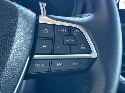 Used 2025 Toyota Grand Highlander FWD image 28
