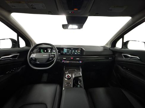 New 2026 Kia Sportage EX image 9