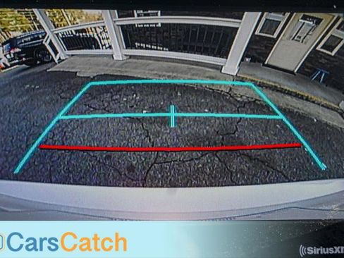 Used 2022 Toyota Camry LE image 27