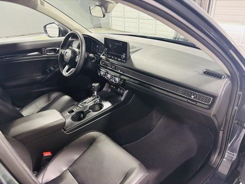 Used 2023 Honda Civic EX-L image 32