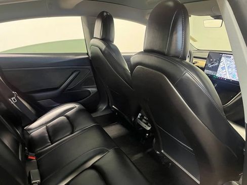 Used 2020 Tesla Model 3 Standard Range Plus RWD image 14