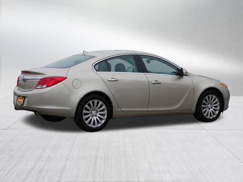 Used 2013 Buick Regal Premium FWD image 7