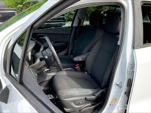 Used 2019 Chevrolet Trax LS FWD image 25