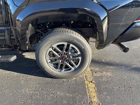 New 2025 Toyota Tacoma TRD Sport image 17