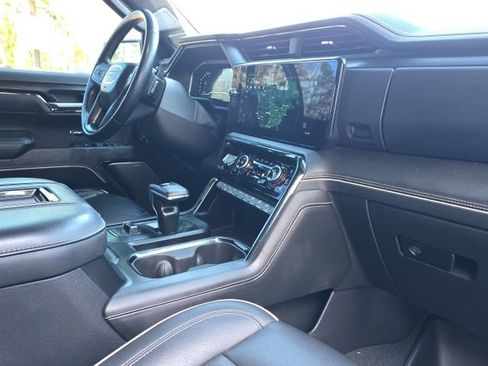 Used 2022 GMC Sierra 1500 AT4X image 22