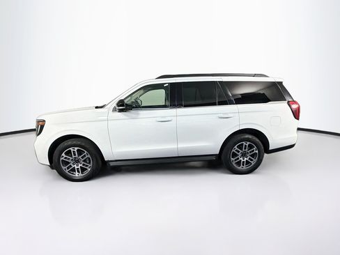 Used 2025 Ford Expedition Active AWD/4WD image 4