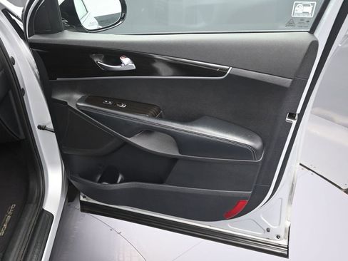 Used 2020 Kia Sorento LX w/ LX I4 Convenience Package image 36