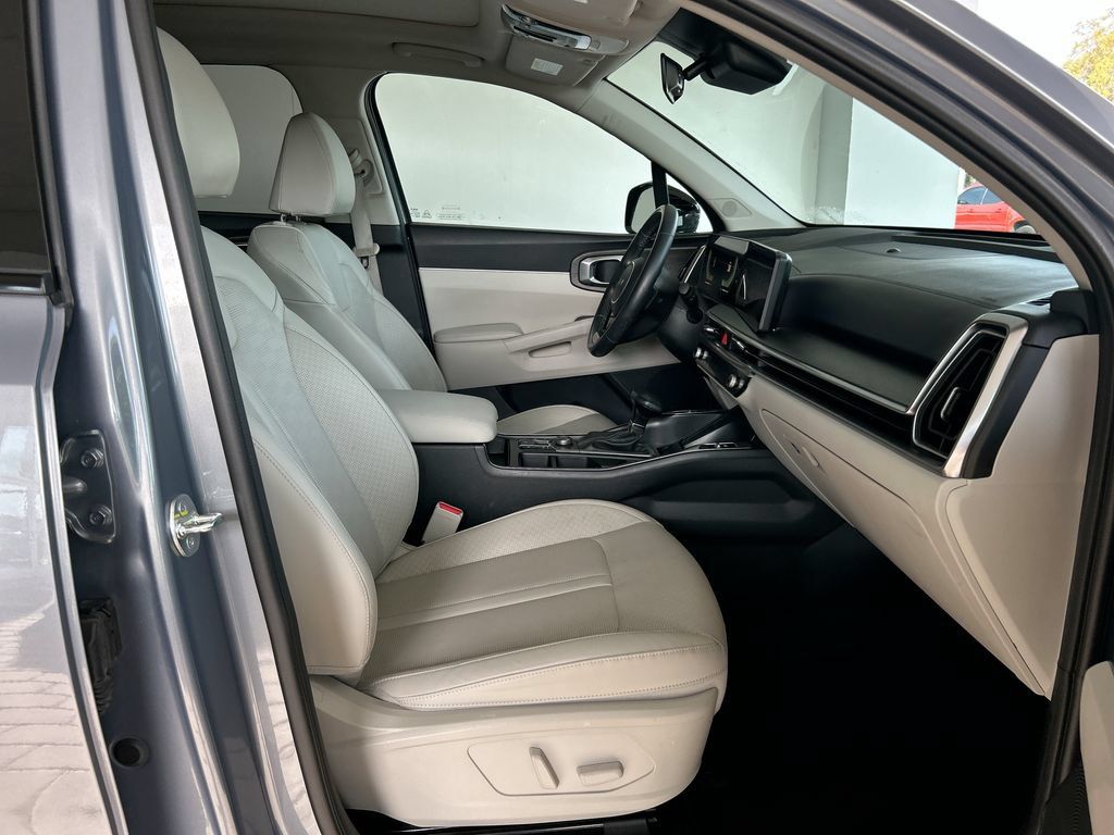 Used 2024 Kia Sorento X-Line EX AWD/4WD image 28