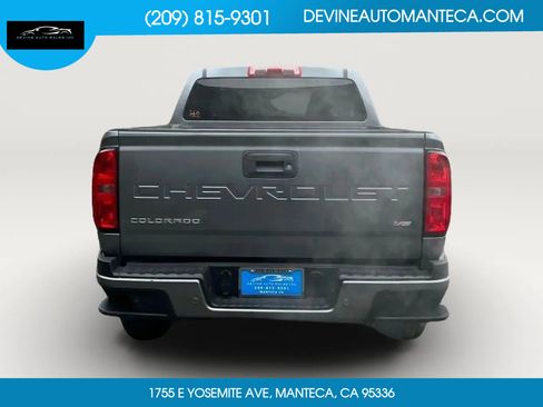 Used 2022 Chevrolet Colorado LT w/ Safety Package image 5