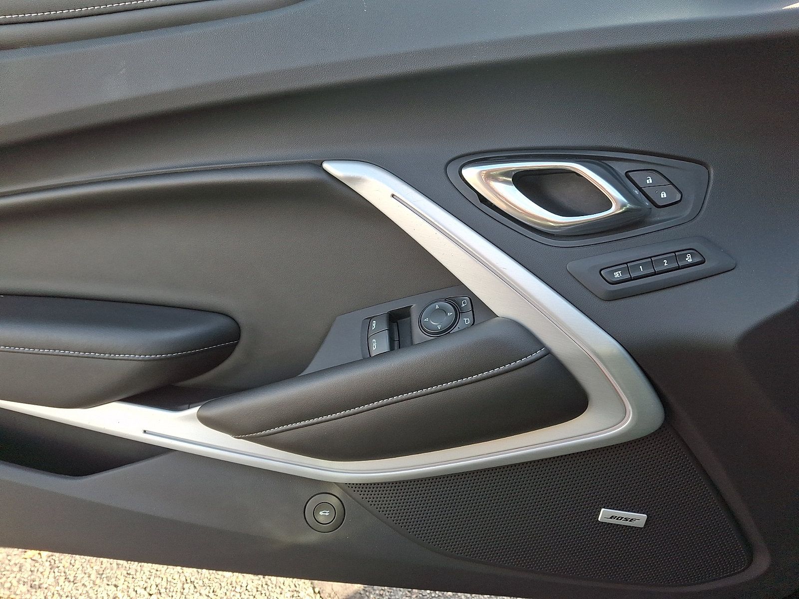 Used 2021 Chevrolet Camaro SS RWD image 11