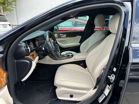 Used 2019 Mercedes-Benz E 450 4MATIC Wagon w/ Premium Package image 2