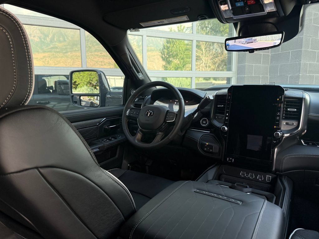 Used 2026 RAM 3500 Limited AWD/4WD image 43