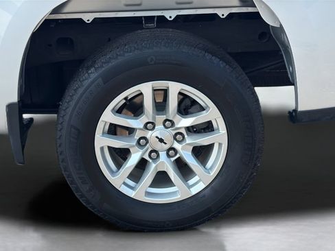 Used 2021 Chevrolet Silverado 1500 RST w/ LPO, Dark Essentials Package AWD/4WD image 10