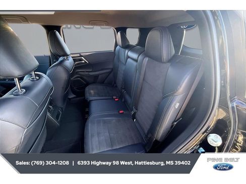 Used 2024 Mitsubishi Outlander SE AWD/4WD image 19